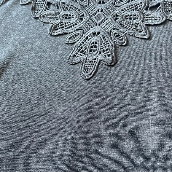 EUC Anthropologie (James Coviello) Laced Linen Tee (XS) - Picture 6 of 10